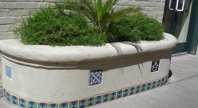 Landscape Design: Retaining Wall, Seating Benches